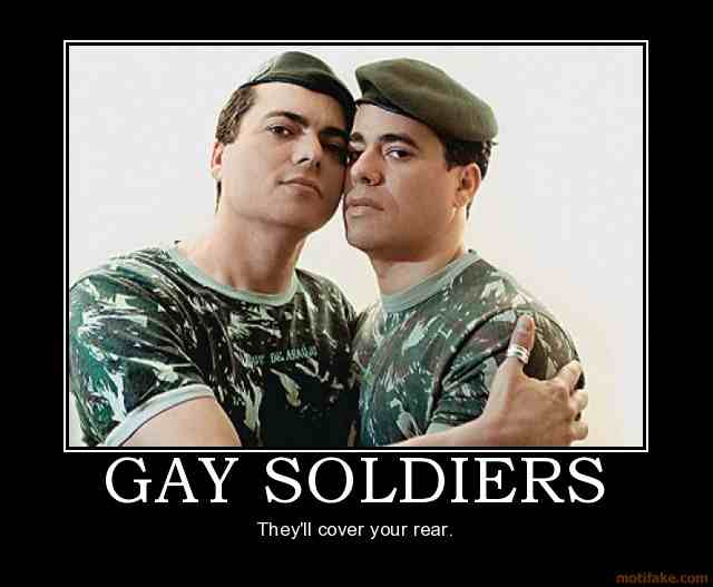 02_gay_soldiers.jpg