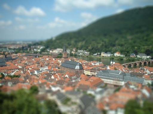 040727_17R_tiltshift.jpg