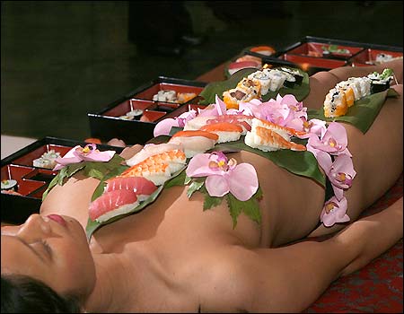 0_23_Naked_Food_Sushi_2.jpg