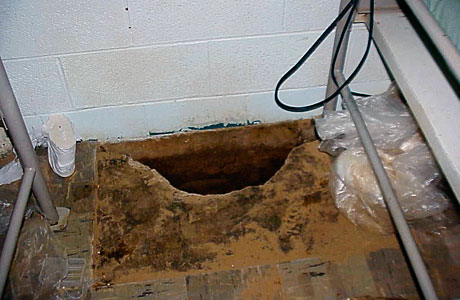 10_hole_in_floor_2_0808_36854216_2.jpg