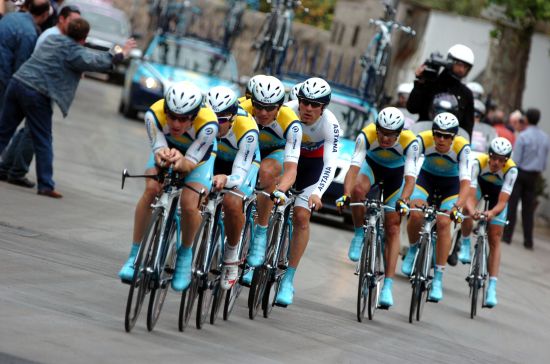 2_team_astana_ttt_team_time_trial.jpg