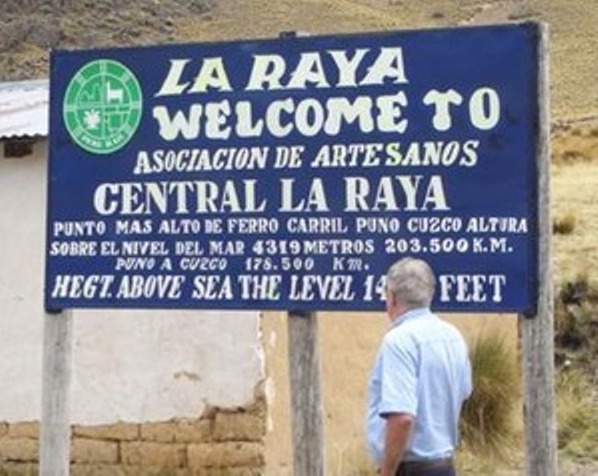 4789422_Welcome_to_La_Raya_4319_meters_above_sea_level_La_Raya.jpg