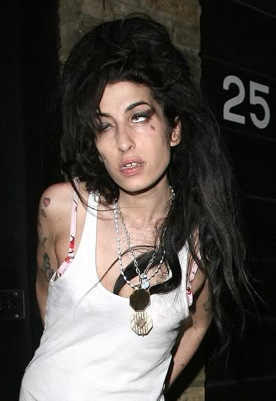 AMYwinehouse_pic.jpg