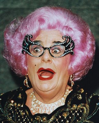 Dame_Edna_Everage.jpg