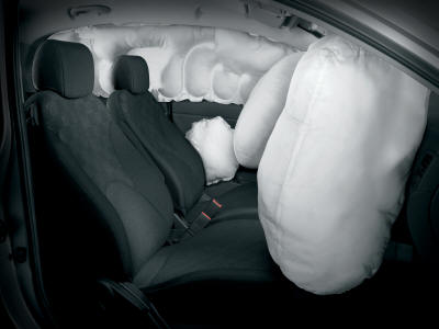 Hyundai_Accent_airbags.jpg