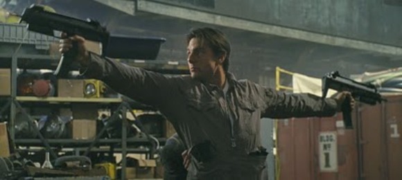 Knight_and_Day_Tom_Cruise__Cameron_Diaz_two_guns_firing_trailer_image_picture_spy_romantic_comedy_James_Mangold.jpg