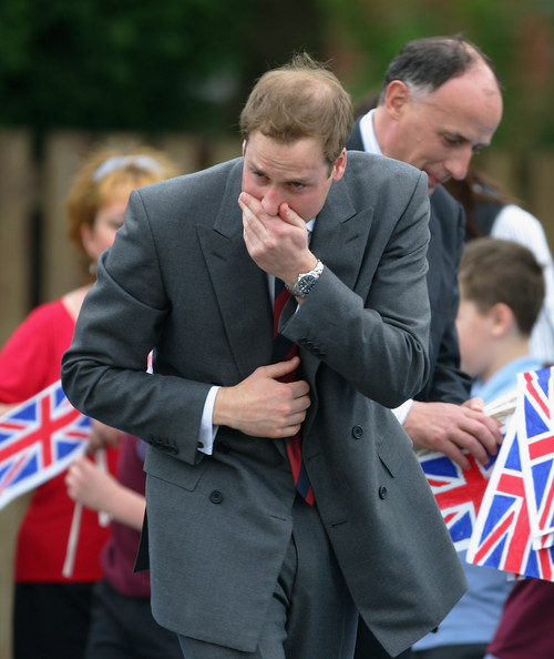 PrinceWilliamVisitsStAidanPrimarySchoolbll_UYi33DGl.jpg