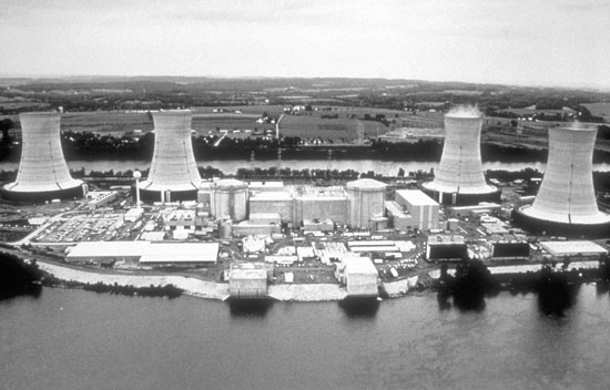 TMI_nuclear_power_plant_1.jpg