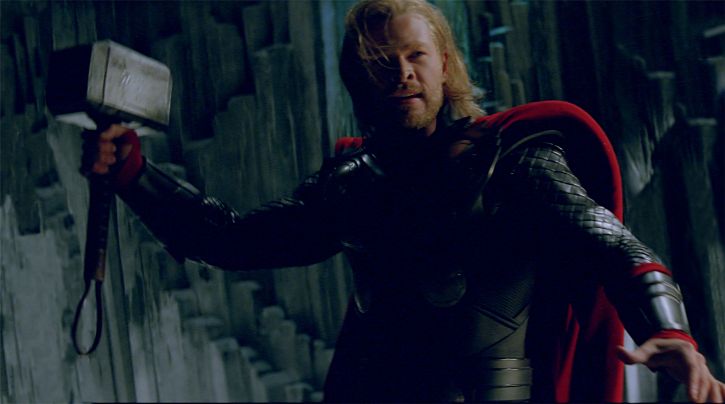 Thor_holding_hammer_1.jpg