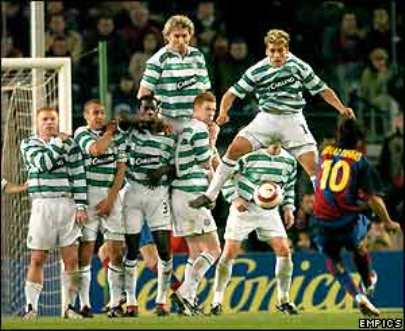 _39966337_freekick_emp300x245_1.jpg