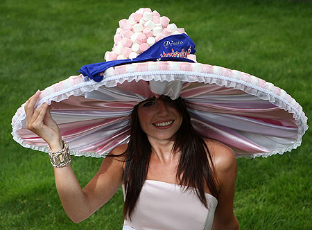 ascot_ladies_002.jpg