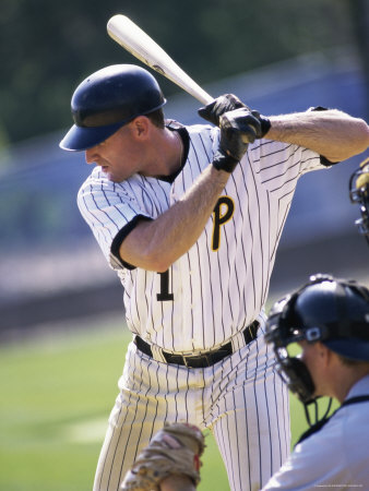 baseball_player_swinging_a_baseball_bat.jpg