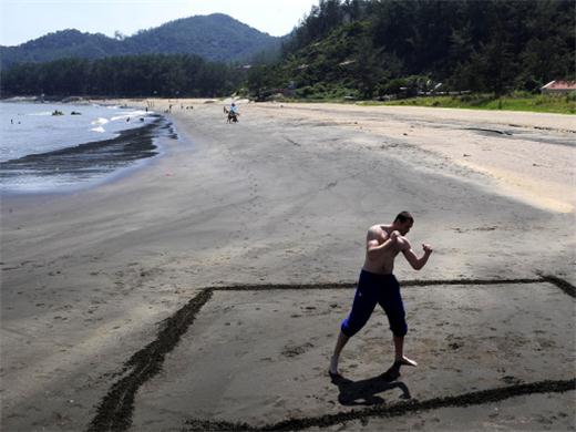 beach_shadow_boxing.jpg