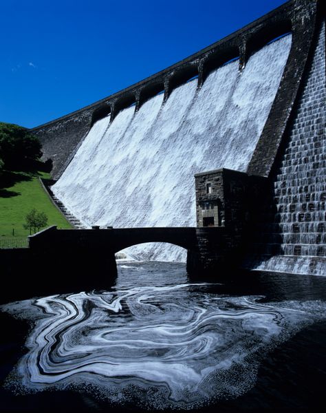 dam_001.jpg