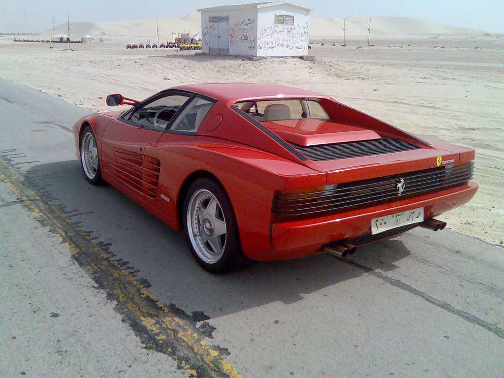 ferrari_testarossa.jpg