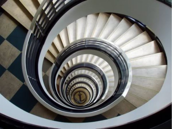 flight_winding_stairs_staircorkscre.jpg