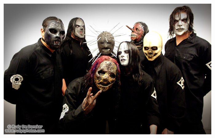 full_slipknot_artist_photo7.jpg