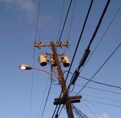 hawaii_powerlines_2_1_1.jpg