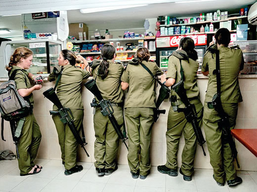 israeli_rifle_girls.jpg