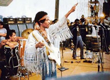 jimi_hendrix_woodstock.jpg