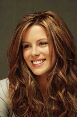 kate_beckinsale_long_wavy_h.jpg