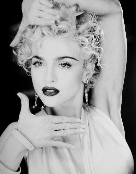 madonna_vogue_video_1990_1_1.jpg