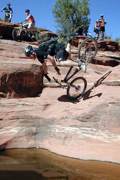 mountain_bike_crash_1.jpg