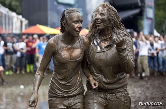 mud_bath_carnival_03.jpg