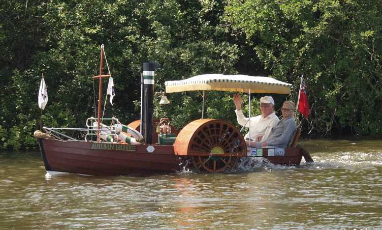 paddle_steamer.jpg