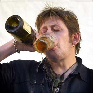 shane_mcgowan_alcoholic.jpg