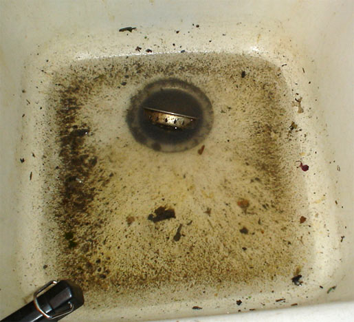 sink_overflow2.jpg