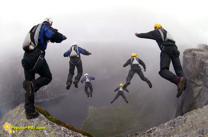 skydiving_fearless_men.jpg