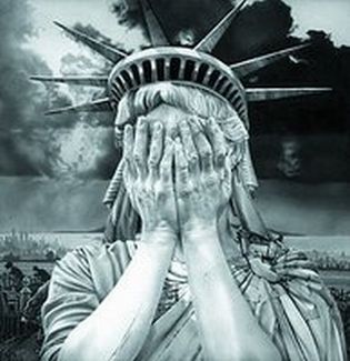 statue_of_liberty_crying315.jpg