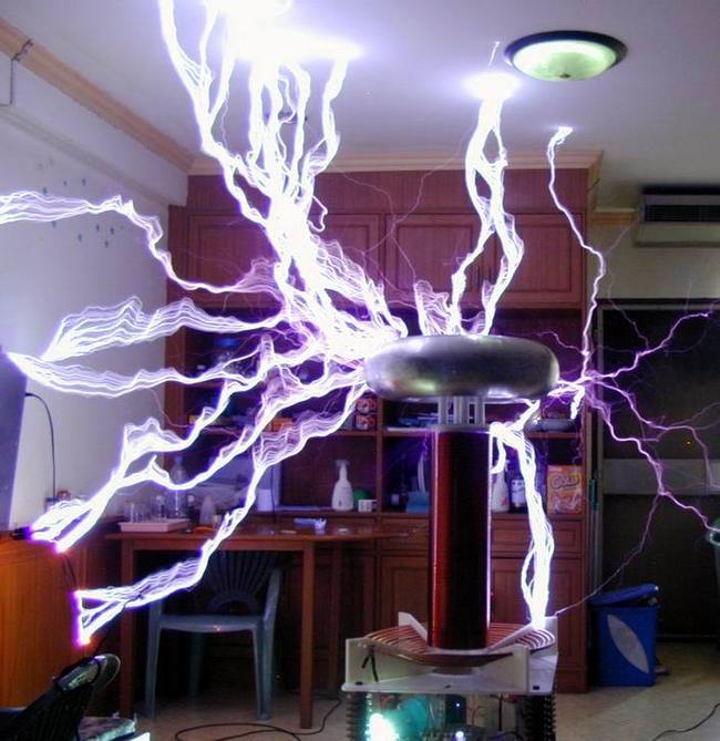 tesla_coil.jpg