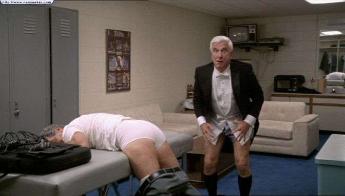 the_naked_gun__from_the_files_of_police_squad_image11.jpg