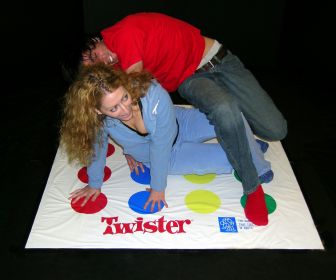 twister_desktop_2145x1635_wallpaper_383636_1.jpg